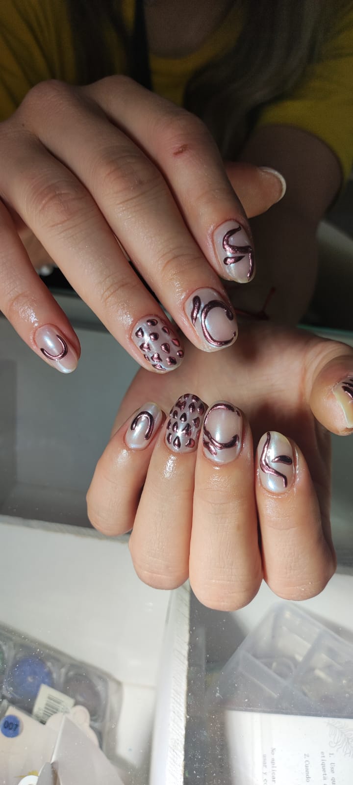 ../../../../static/img/nails/IMG-20241017-WA0011.jpg
